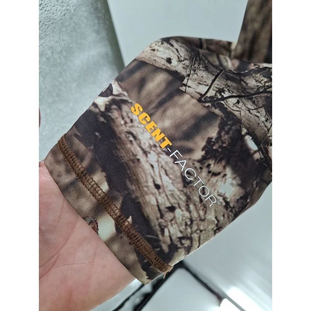 Mossy Oak Break Up Infinity Scemt Factor Men's‎ Large 1/2 Zip Shirt
